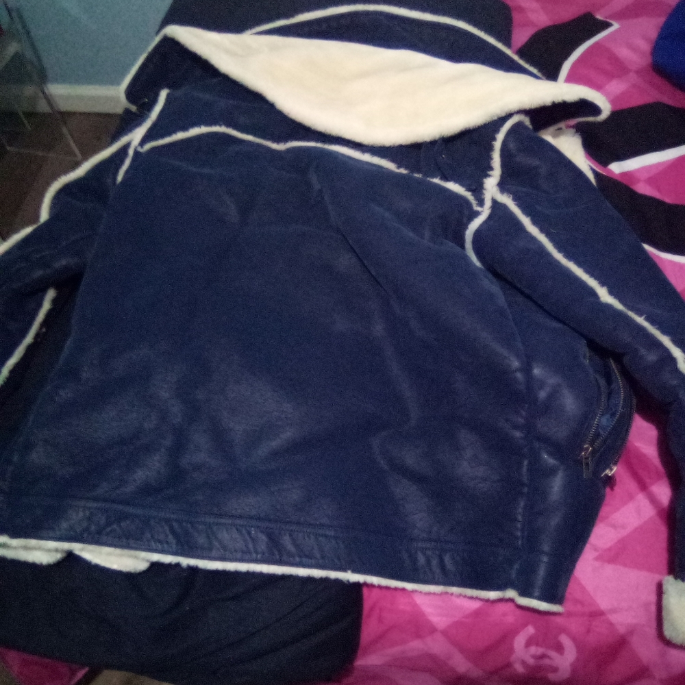 Coat - Picture 2 of 2